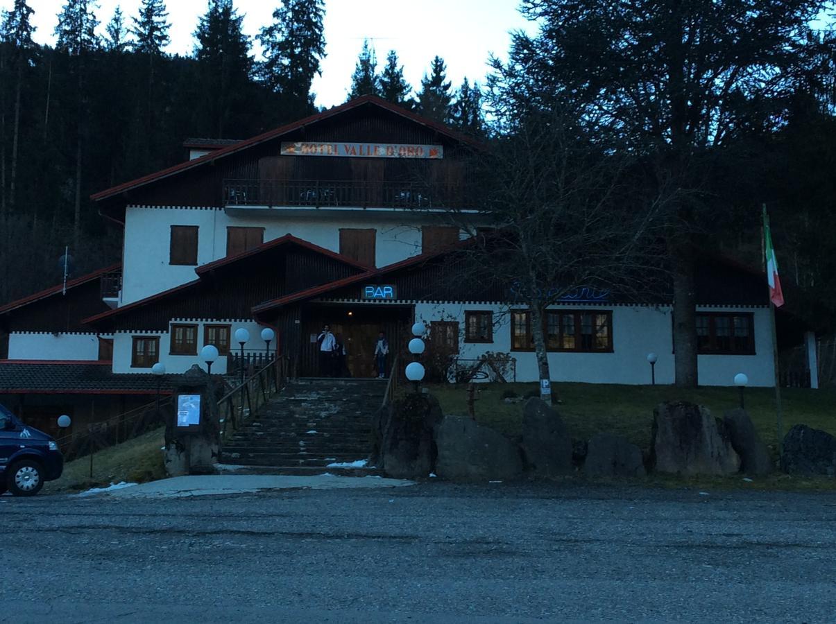 Hotel Valled'Oro Borno Exterior foto